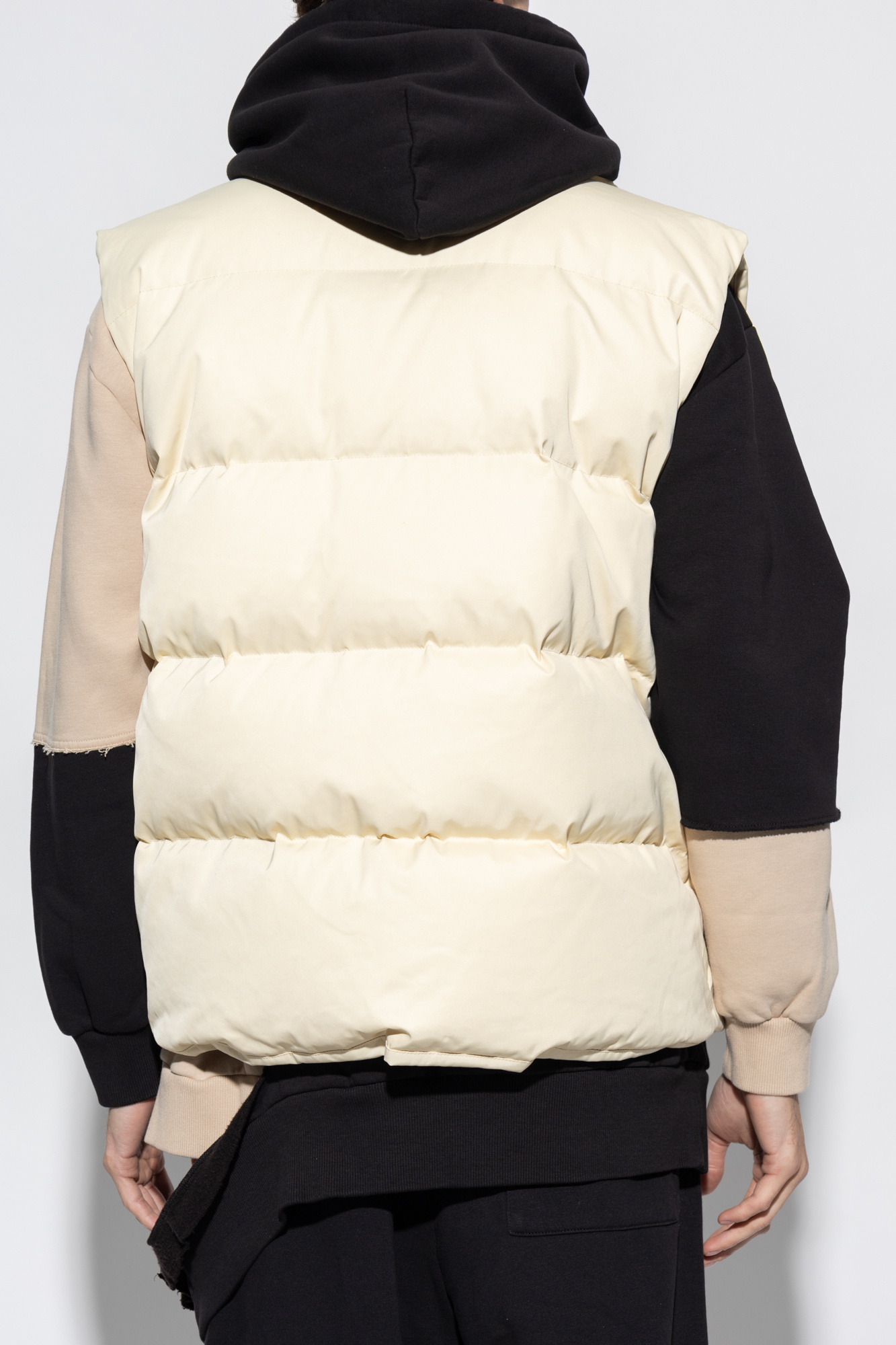 【関税＆送料込み】Mm6 Maison Margiela Vests With Logo Mm6 Maison Margiela - Girl's Black Sleeveless Jacket